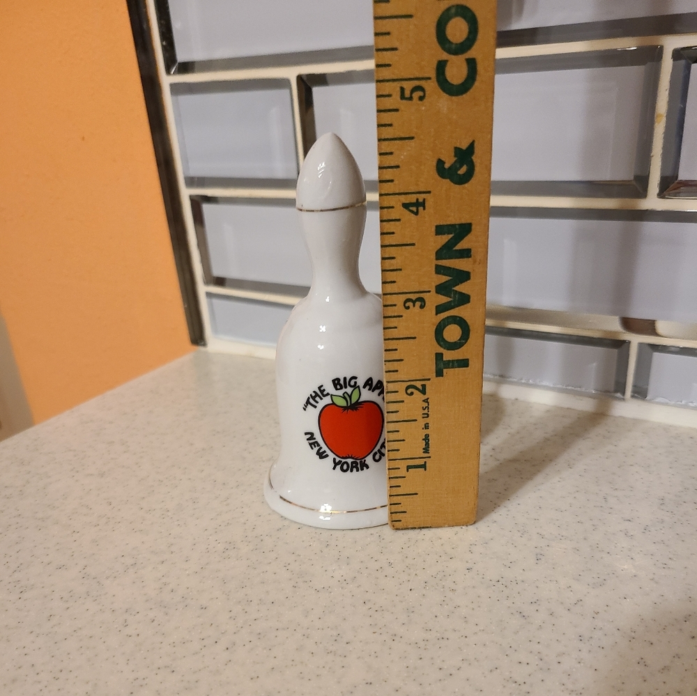 The big apple new York city dinner bell souvenir for sale - Picture 5 of 6
